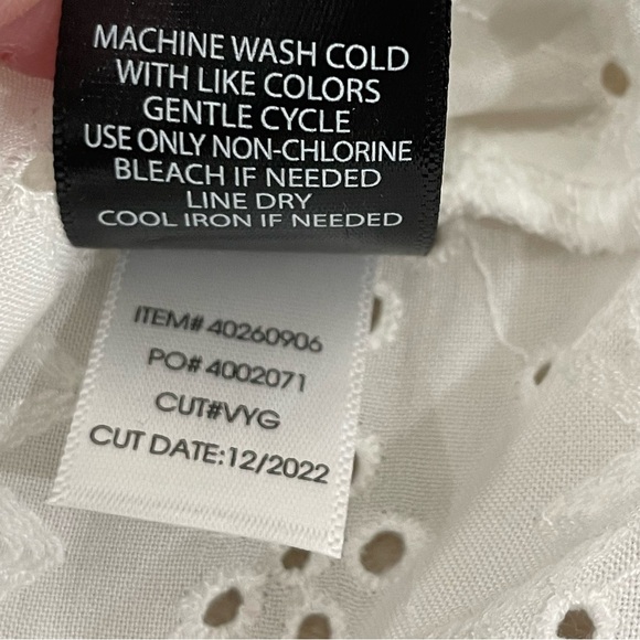 NWT Torrid Women's 4X (26) Plus Size Eyelet Button Up Long Sleeve White Cloud - Picture 14 of 15